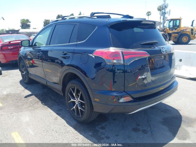 JTMNFREV4JJ200940 Toyota RAV4 SE