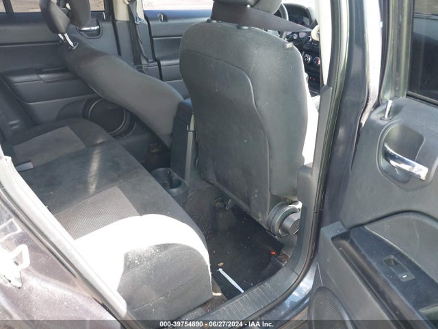 1C4NJPBA7FD318832 Jeep Patriot Altitude Edition