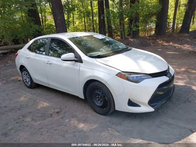 Toyota COROLLA LE 2017 5YFBURHE4HP687468 главное изображение