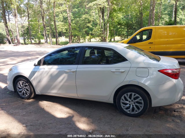 Toyota COROLLA LE 2017 5YFBURHE4HP687468 Image 14