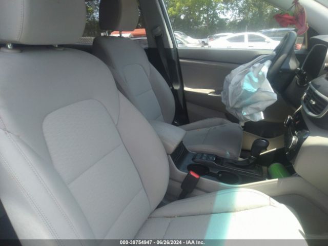 KM8J33A43MU364387 Hyundai Tucson Value