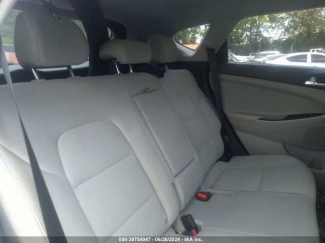 KM8J33A43MU364387 Hyundai Tucson Value