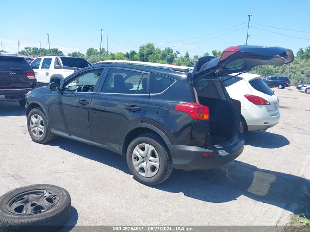 Toyota RAV4 LE 2015 2T3BFREV1FW371463 Image 3