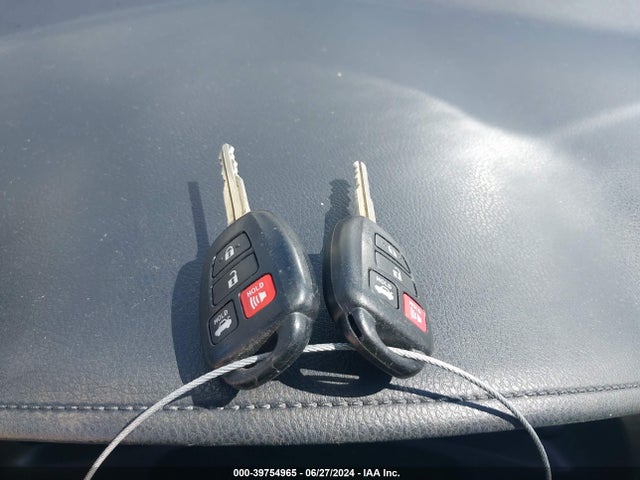 Toyota COROLLA LE 2019 5YFBURHE1KP915885 Image 11