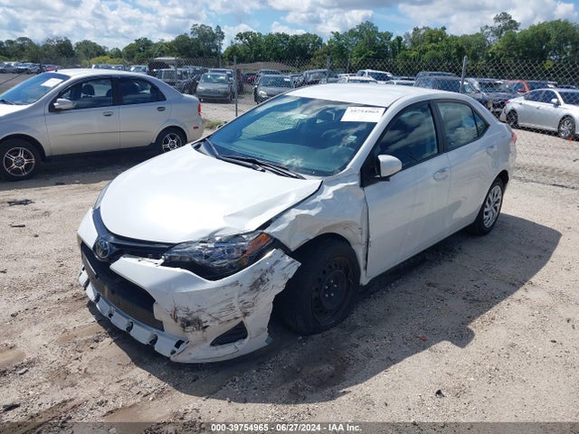 Toyota COROLLA LE 2019 5YFBURHE1KP915885 Image 2