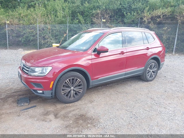 3VV2B7AX1JM010933 Volkswagen Tiguan 2.0t Se/2.0t Sel