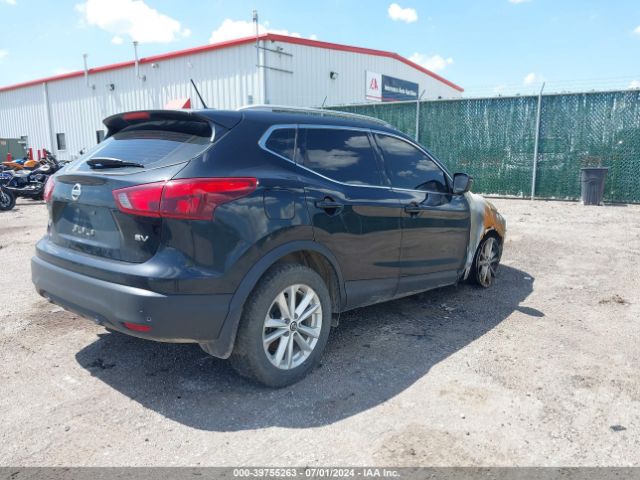 JN1BJ1CP9KW530233 Nissan Rogue Sport Sv