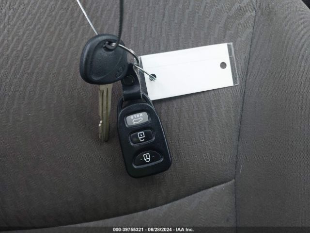 KMHDH4AE9GU641139 Hyundai ELANTRA SE