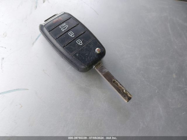 5XXGT4L37KG295943 KIA Optima Lx