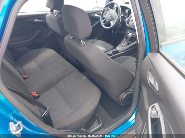 1FADP3F28GL382784 Ford FOCUS SE