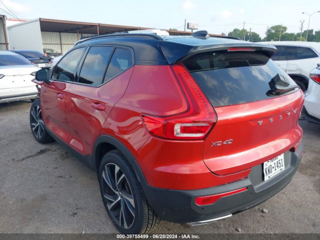 2019 VOLVO XC40 YV4162XZXK2017685 Photo 2