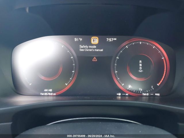 2019 VOLVO XC40 YV4162XZXK2017685 Photo 6