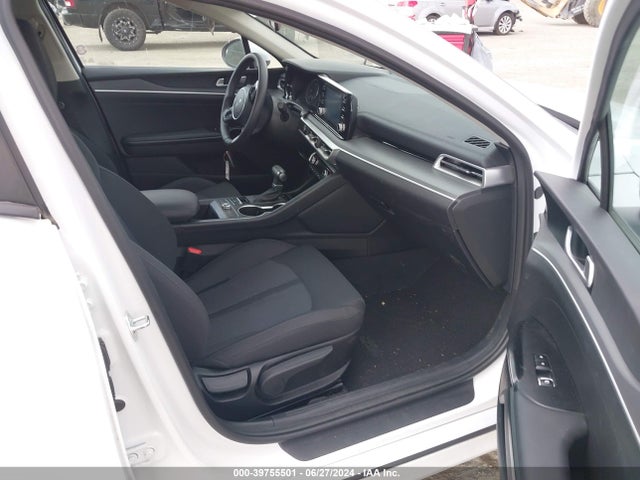 KIA K5 LXS 2023 5XXG14J21PG217858 Image 5