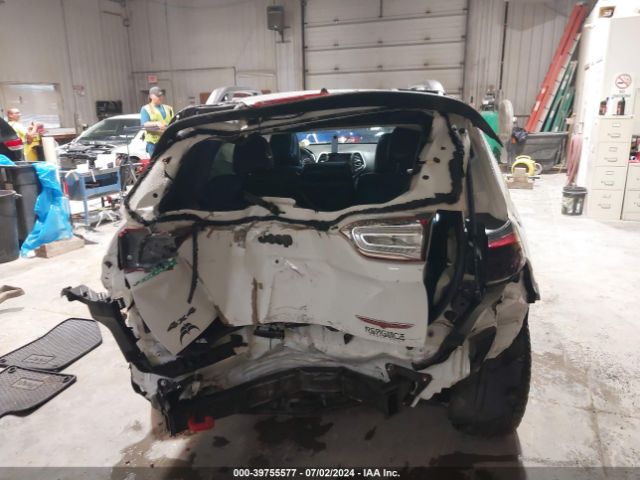 1C4PJMBS6FW786832 Jeep Cherokee Trailhawk