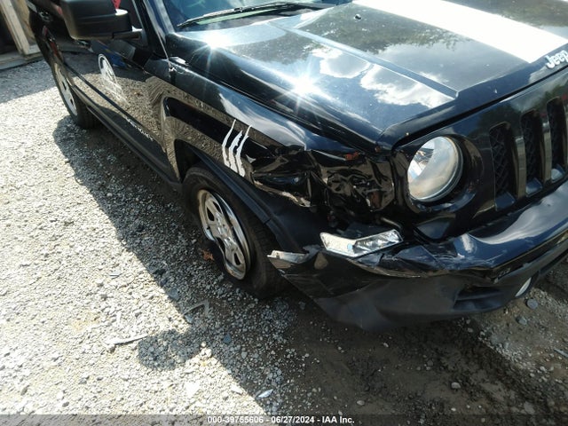 1C4NJRBB2HD138701 Jeep Patriot Sport 4x4
