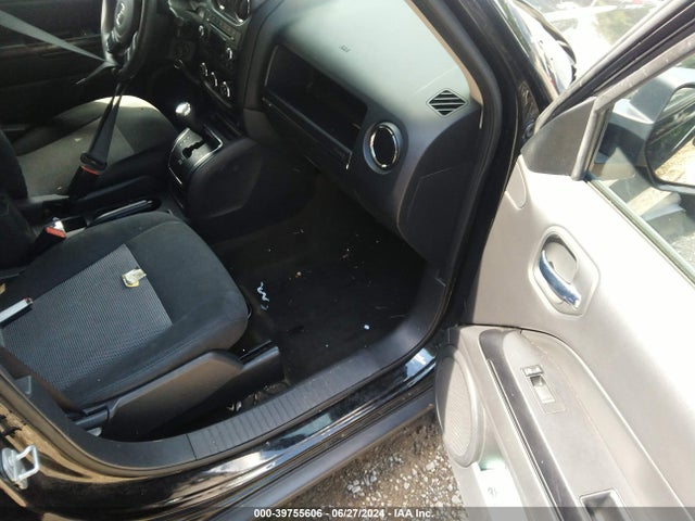1C4NJRBB2HD138701 Jeep Patriot Sport 4x4