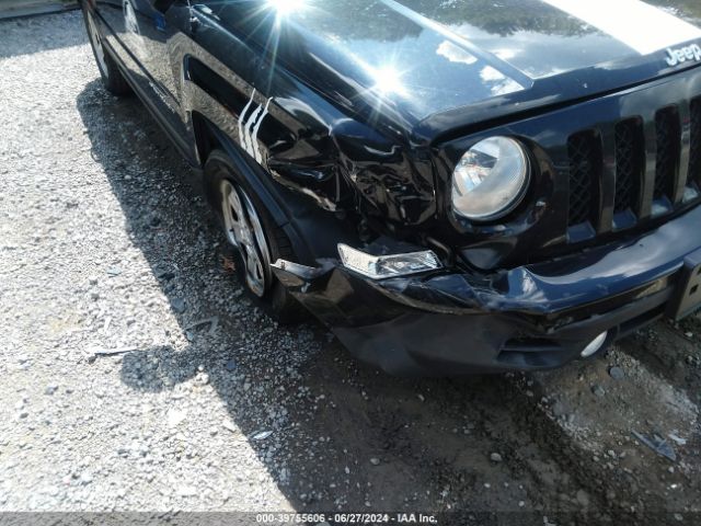 1C4NJRBB2HD138701 Jeep Patriot Sport 4x4