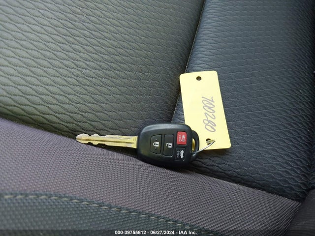 Toyota COROLLA LE 2019 5YFBURHE6KP868143 Image 11