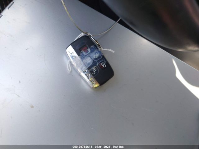 2016 JAGUAR F-TYPE SAJWJ6DL8GMK24720 Photo 10