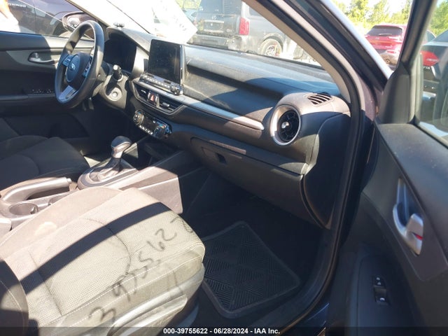 3KPF24AD1KE099564 KIA Forte Lxs