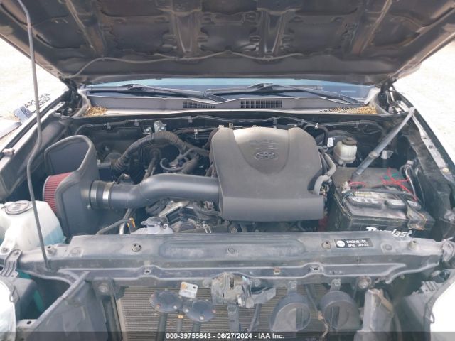 3TMAZ5CN8JM068995 Toyota Tacoma Sr5 V6