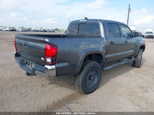 3TMAZ5CN8JM068995 Toyota Tacoma Sr5 V6