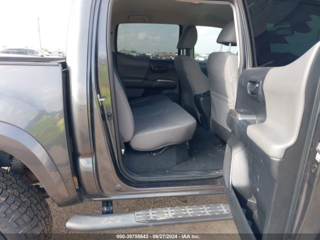 3TMAZ5CN8JM068995 Toyota Tacoma Sr5 V6