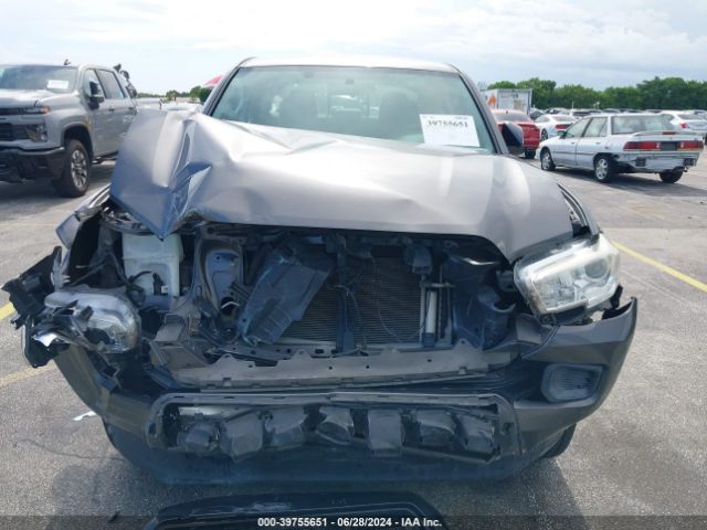 5TFAX5GN2HX090947 Toyota Tacoma Sr