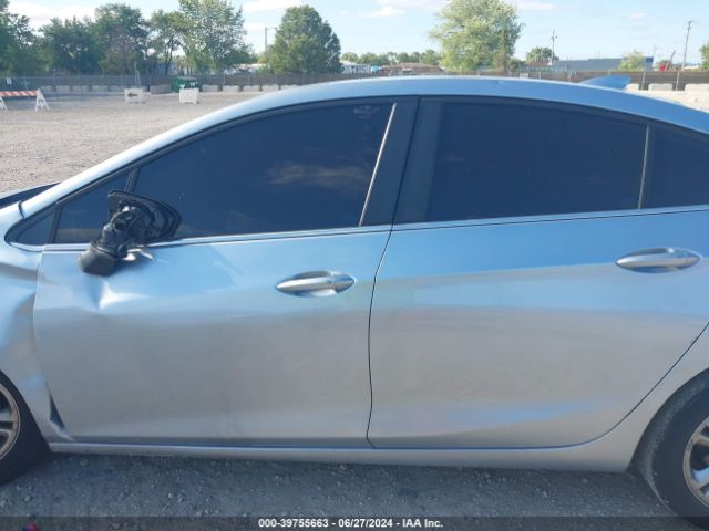 1G1BE5SM0J7105730 Chevrolet Cruze Lt Auto
