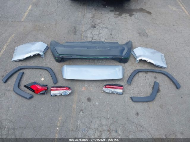 2T3G1RFV1NW285264 Toyota RAV4 LE
