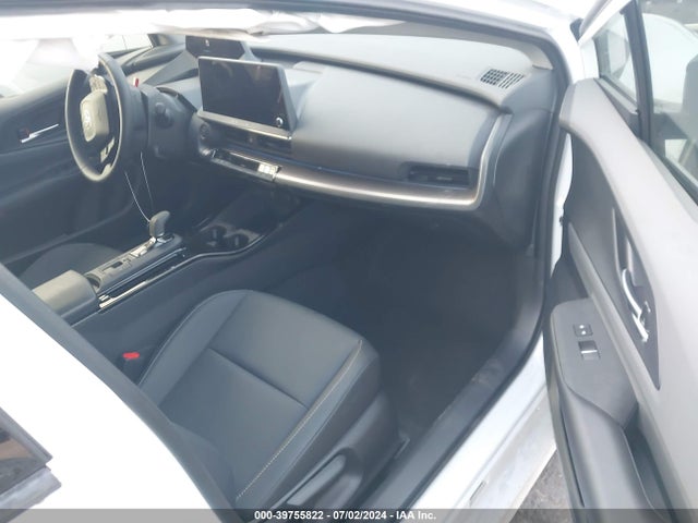 Toyota PRIUS XLE 2024 JTDACAAU3R3023013 Image 5