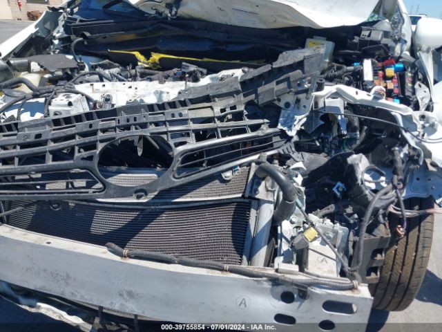 JTDKN3DU3F0475773 Toyota Prius Two