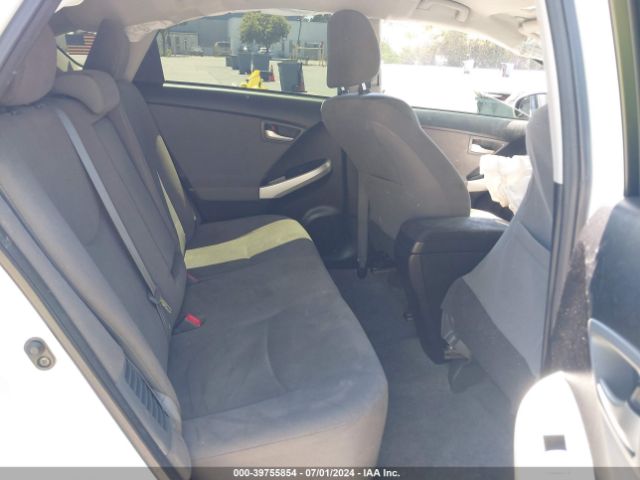 JTDKN3DU3F0475773 Toyota Prius Two