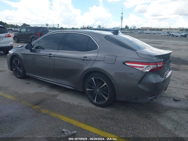 Toyota CAMRY XSE 2020 4T1K61AK2LU383123 Image 3