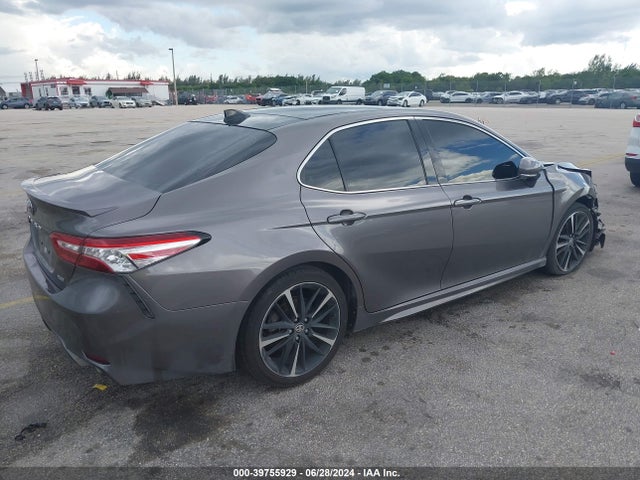 Toyota CAMRY XSE 2020 4T1K61AK2LU383123 Image 4