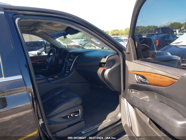1GYS3HKJ0LR183804 Cadillac Escalade Esv 2wd Luxury