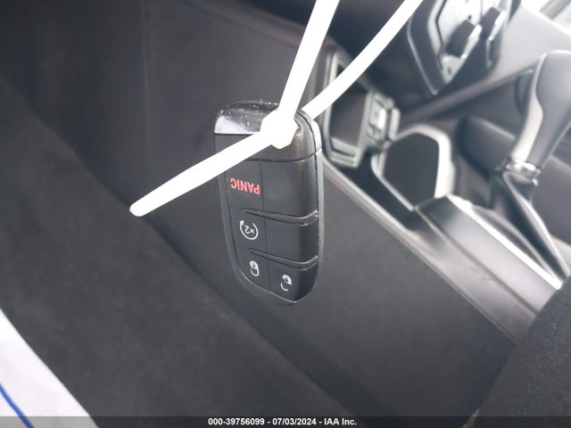 ZACCJABB1JPH98633 Jeep Renegade Latitude Fwd