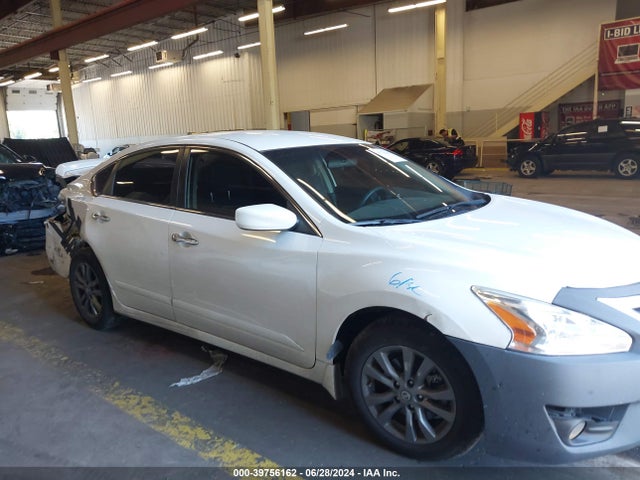 Nissan Altima 2.5 S 2015 1N4AL3AP1FC571678 Image 13