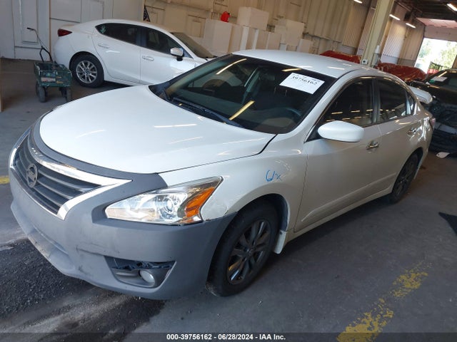 Nissan Altima 2.5 S 2015 1N4AL3AP1FC571678 Image 2