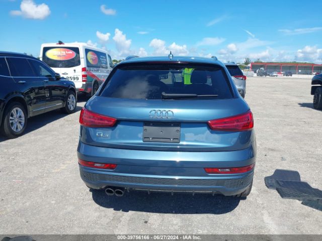 WA1BCCFS2JR023992 Audi Q3 2.0t Premium/2.0t Sport Premium