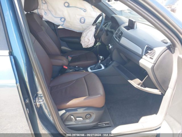 WA1BCCFS2JR023992 Audi Q3 2.0t Premium/2.0t Sport Premium