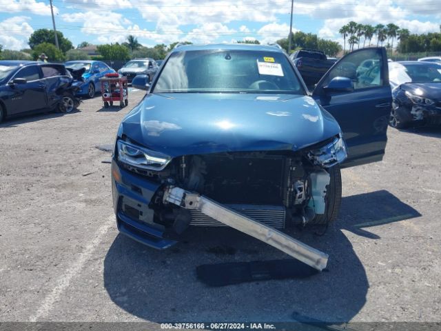 WA1BCCFS2JR023992 Audi Q3 2.0t Premium/2.0t Sport Premium