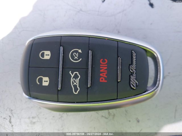 ZARFAMBNXN7653673 Alfa Romeo Giulia Veloce Ti Rwd