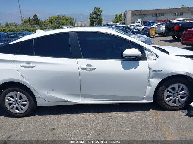 Toyota Prius Two 2016 JTDKBRFU1G3011812 Image 13
