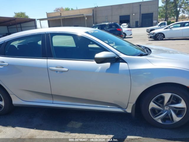 2HGFC2F6XKH586828 Honda Civic Lx