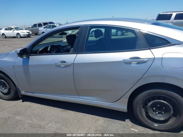 2HGFC2F6XKH586828 Honda Civic Lx
