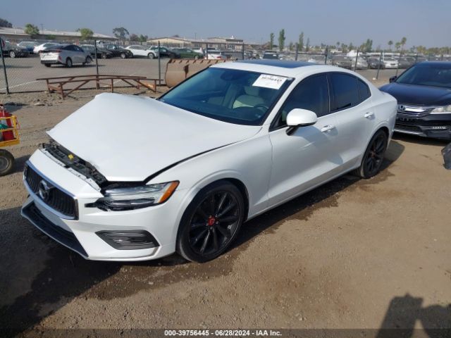 7JR102FK4LG063852 Volvo S60 T5 Momentum