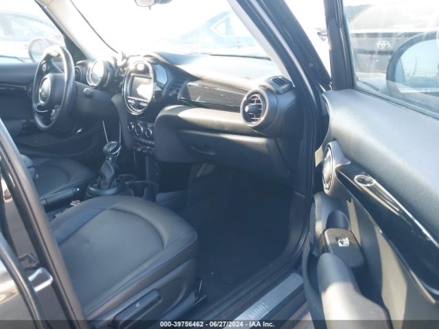 WMWXU1C5XK2J01518 Mini Hardtop Cooper