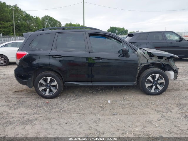 Subaru Forester 2.5i Premium 2018 JF2SJAEC0JH403110 Image 14