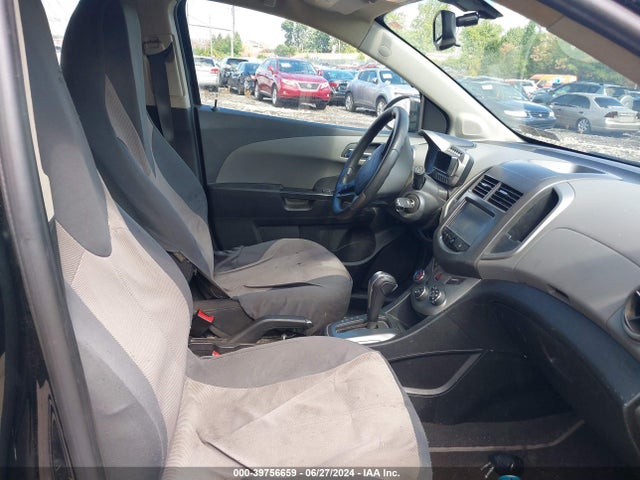 Chevrolet Sonic Lt Auto 2016 1G1JC6SB0G4104383 Image 5